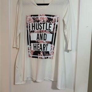 Acting Pro Cream V-Neck Top